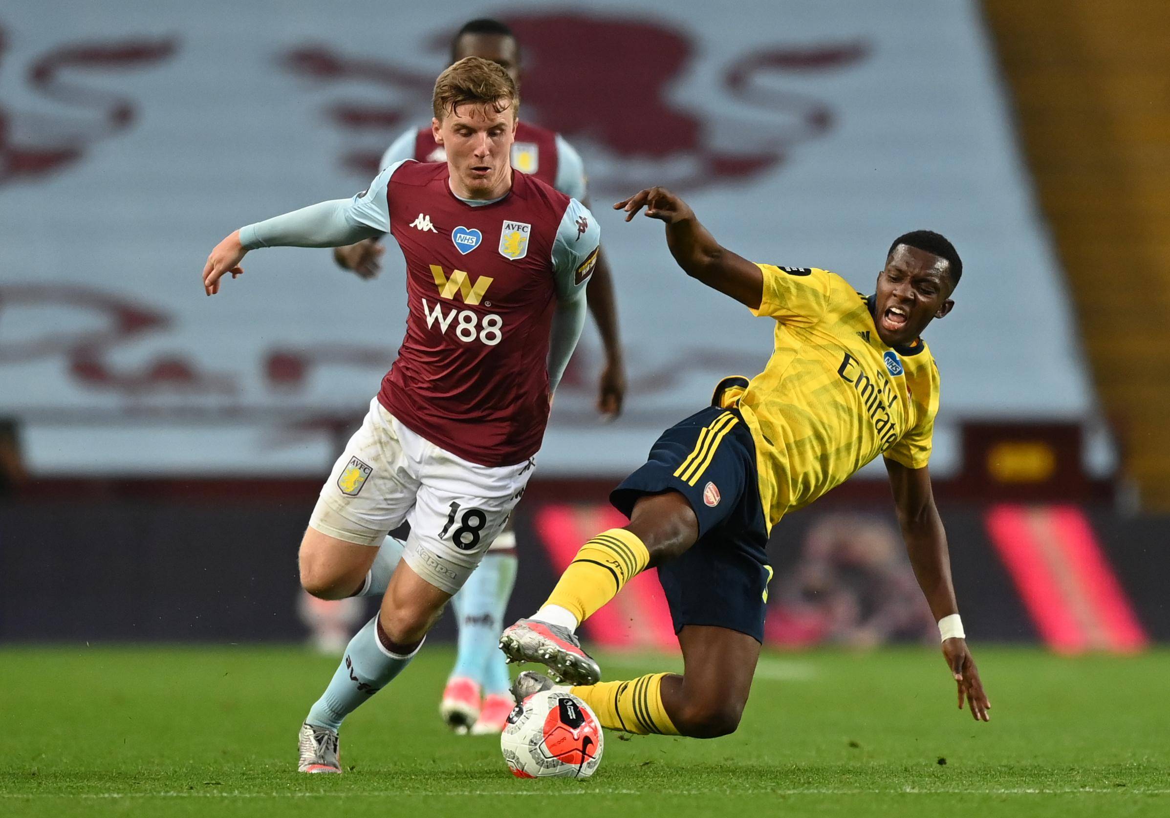 圣吉罗斯主帅：我们打欧冠不是来当旁观者，要让马竞感到压力（圣吉罗斯主帅放话：欧冠不当看客，必须给马竞施压）