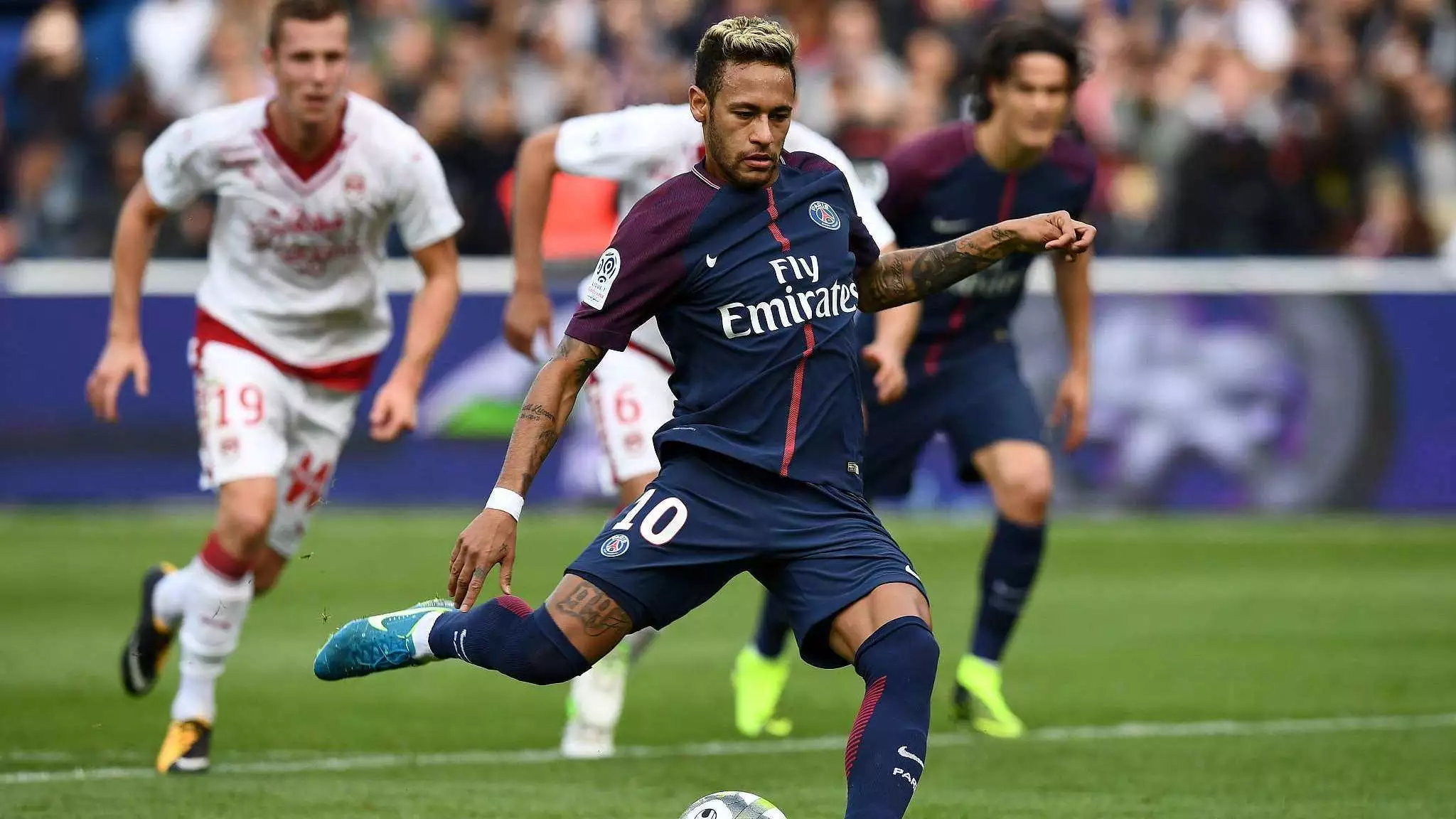 赛后情书：皇马三派分立，巴西帮团建仍然不敌曼城（赛后手记：皇马三方割据，巴西帮抱团仍难敌曼城）