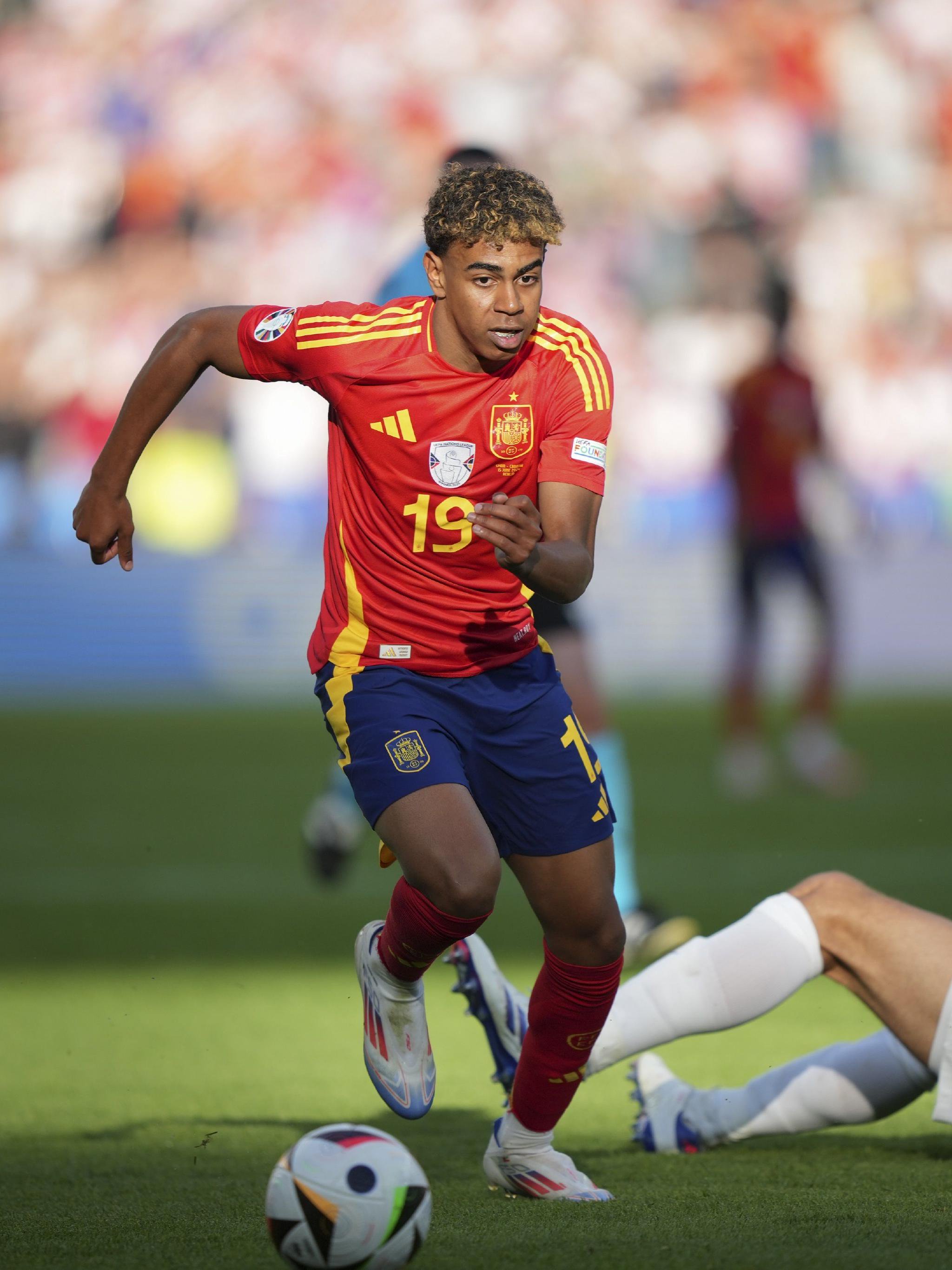 罗体：罗马希望先租后买签法比奥-席尔瓦，狼队要1500万欧（罗体：罗马欲先租后买法比奥-席尔瓦，狼队标价1500万欧元）